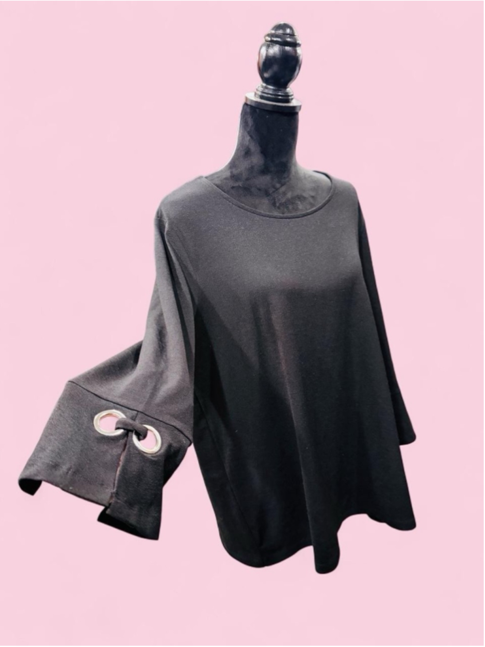 Hannah Black Cutout Sleeve Tunic Top XL Grommet Cuff 3/4 Sleeve Goth